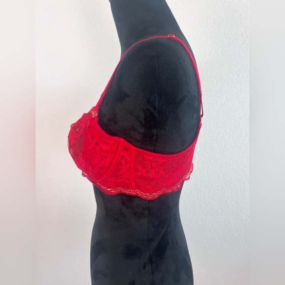 Victoria's Secret Dream Angels Push-up without padding in Red lace Size 36D - Picture 3 of 9